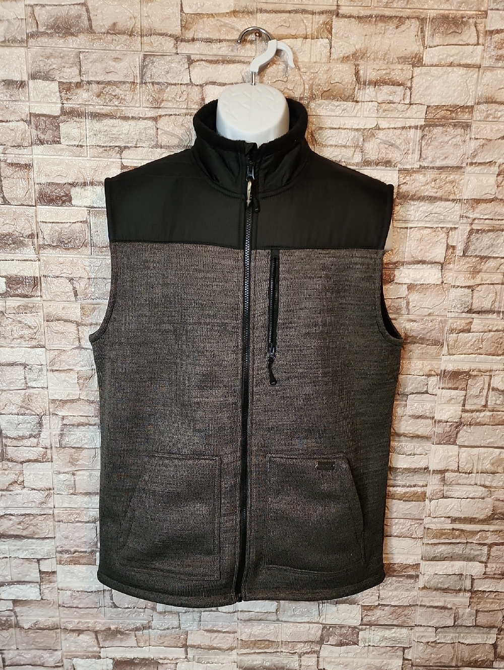 Ascend Black & Gray Full Zip Vest